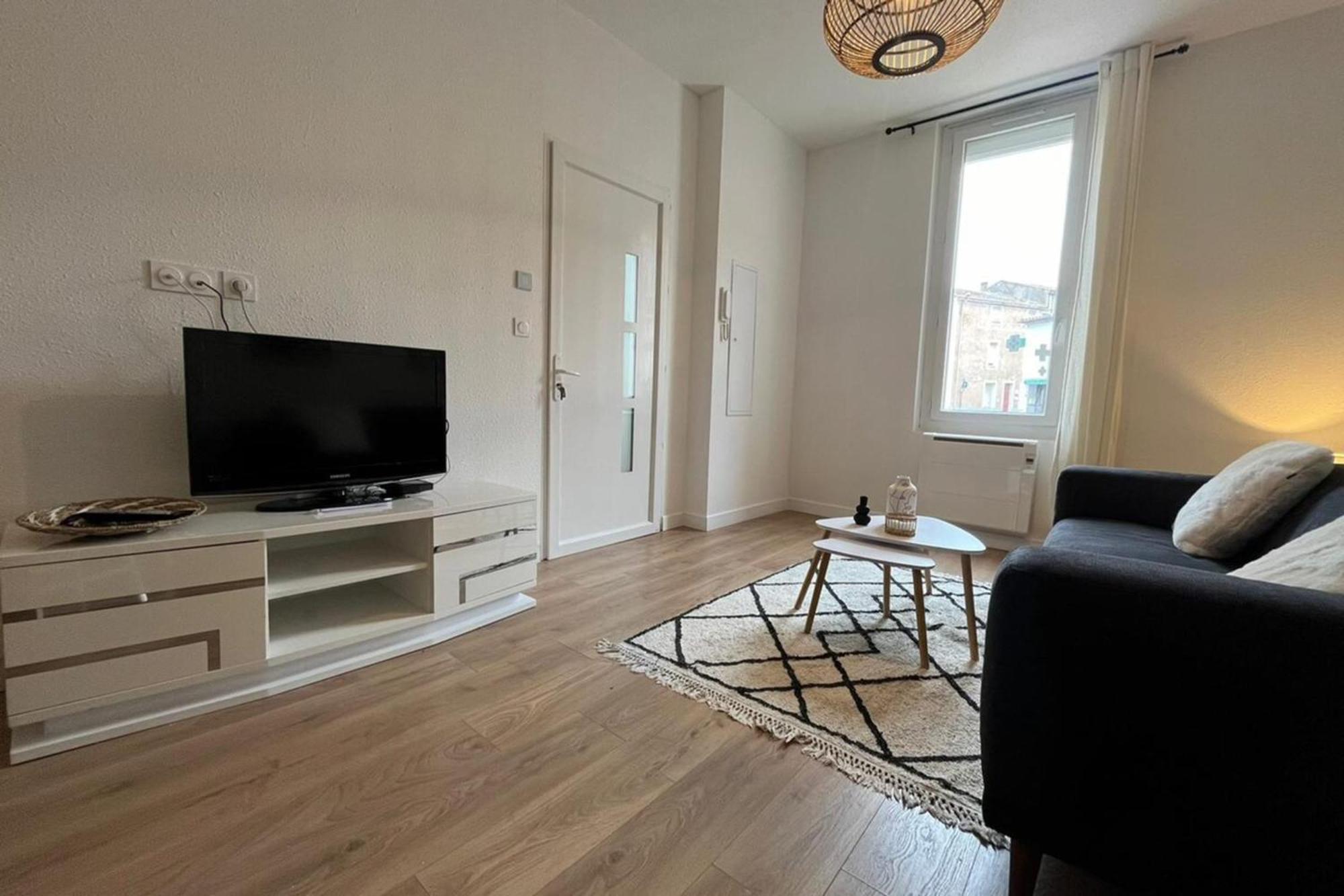 Le Cocon - Wifi - Cour Privative - Proche Halles Narbonne Bagian luar foto